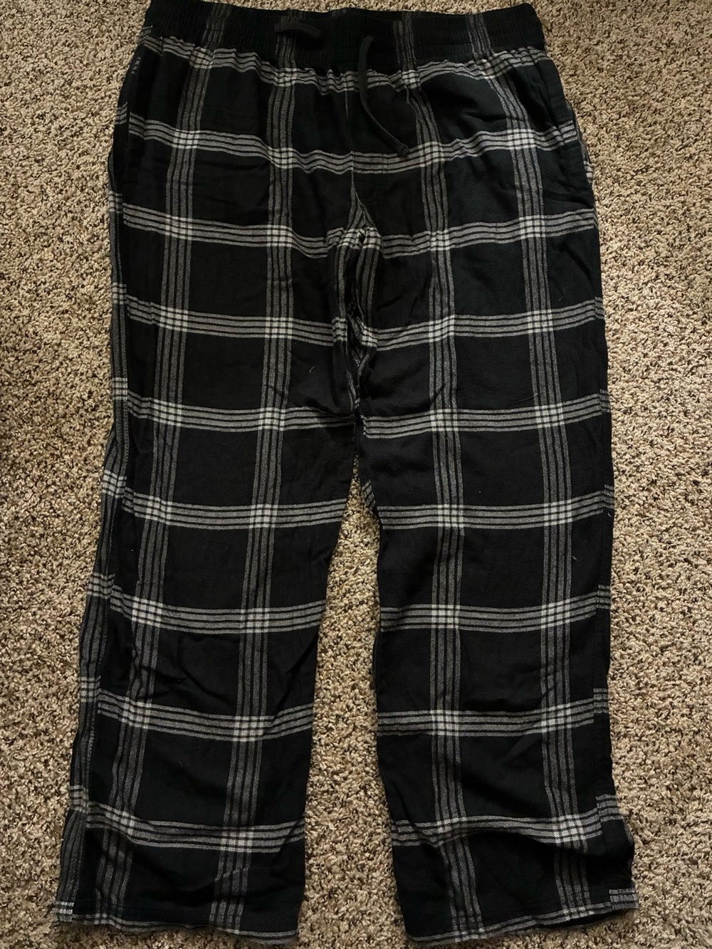 American Eagle Outfitters Black Plaid Pajama Pants